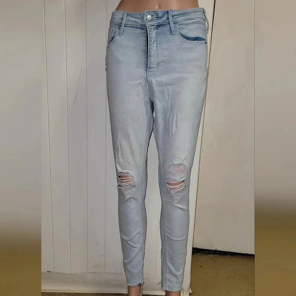 Old navy skinny jeans - Picture 1 of 5